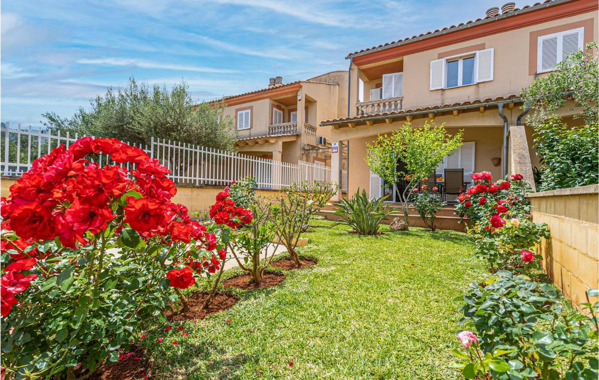 4 Bedroom Beautiful Home In Alcudia Port de Alcudia  Exterior photo